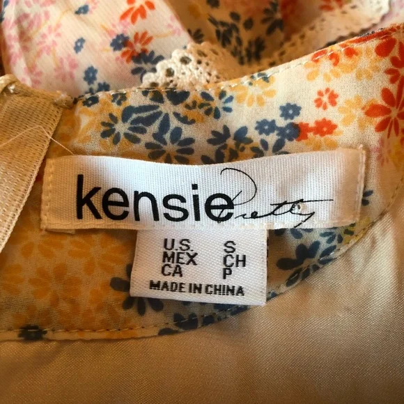Kensie size S floral dress - Picture 8 of 8